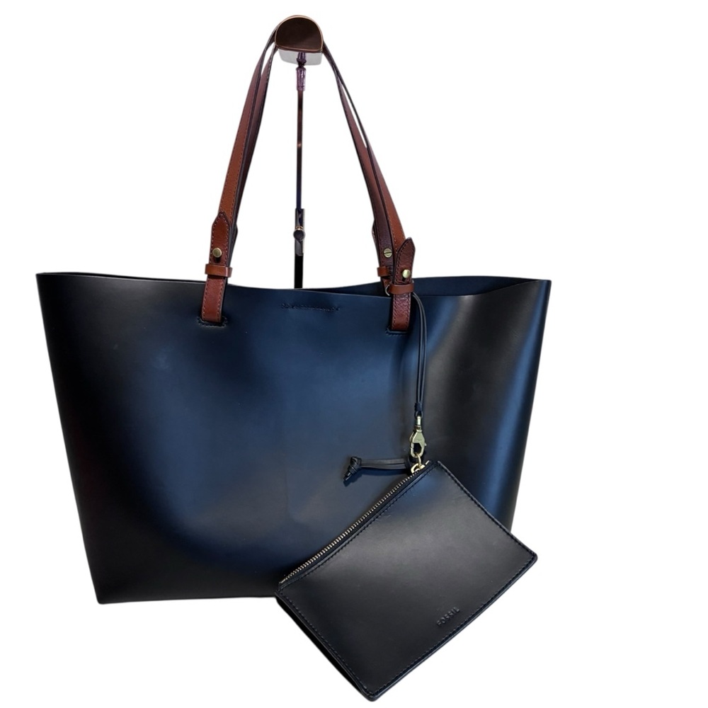 Fossil - Rachel Tote in Black Leather w Brown Handles